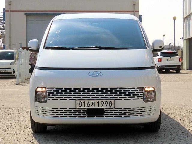 2022 Hyundai Staria 2WD 디젤 카고 모던 5인승