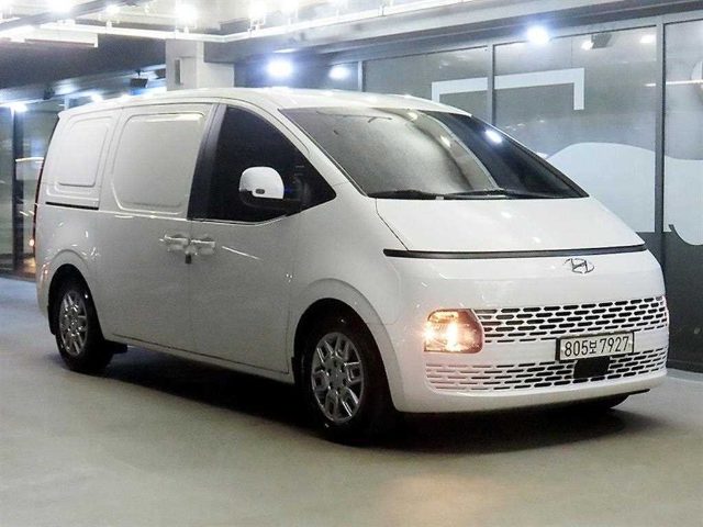 2022 Hyundai Staria 2WD 디젤 카고 모던 3인승