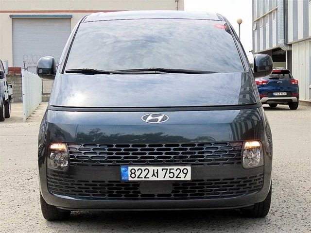 2022 Hyundai Staria 2WD 디젤 카고 모던 3인승