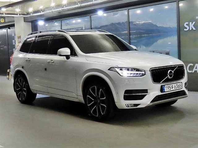 2017 Volvo XC90 2세대 2.0 D5 AWD 모멘텀