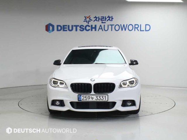 2017 BMW 5 Series (F10) 530d xDrive M 에어로 다이나믹