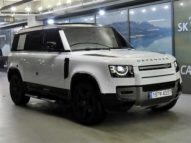 2024 Land Rover Defender (L663) 110 P300 X-Dynamic SE
