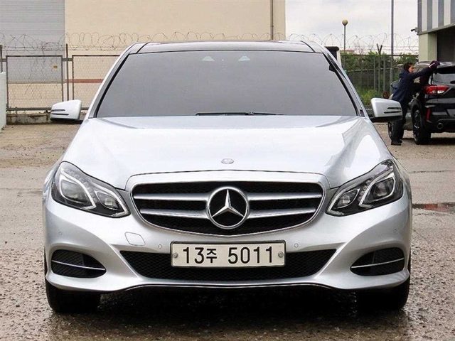 2014 Mercedes-Benz E-Class W212 E300 4MATIC 아방가르드