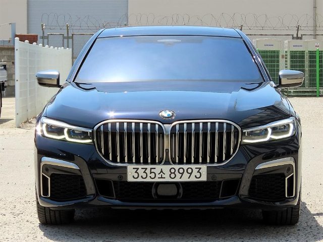 2020 BMW 7 Series (G11) M760Li xDrive 엑설런스