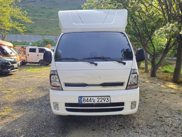 2024 Kia Bongo 3 (LPG2.5터보) 킹캡/초장축 L 워크스루밴