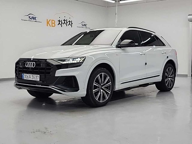2021 Audi Q8 55 TFSI 콰트로 프리미엄