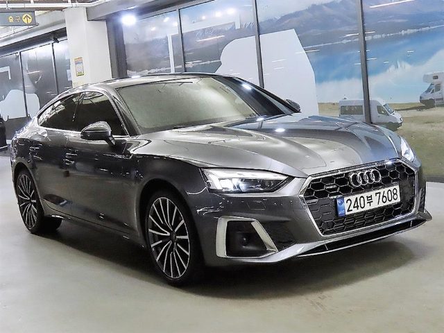 2024 Audi A5 (F5) 40 TFSI 콰트로 프리미엄 스포트백