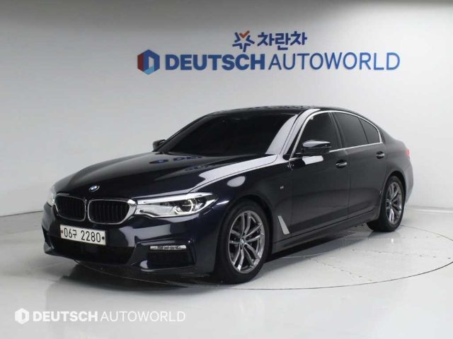 2018 BMW 5 Series (G30) 520d M 스포츠 플러스