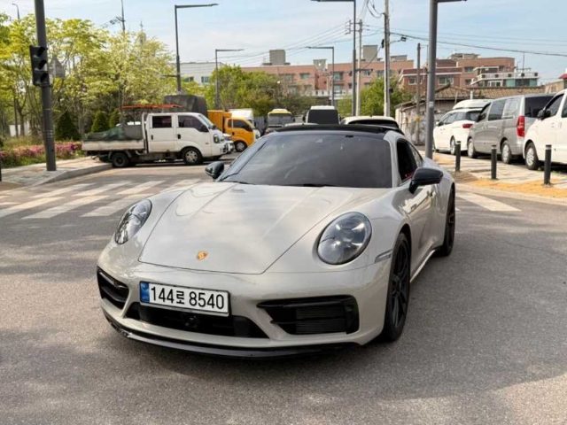 2022 Porsche 911 (992) 카레라 4 GTS