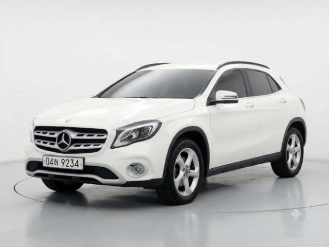 2018 Mercedes-Benz GLA X156 GLA220