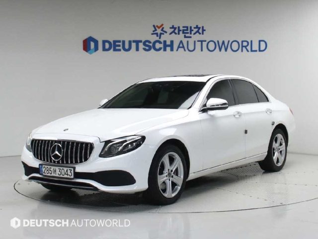 2017 Mercedes-Benz E-Class W213 E220d 4MATIC 아방가르드