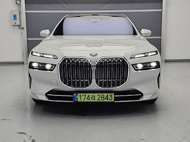 2025 BMW 7 Series (G70) 750e xDrive 디자인 퓨어 엑셀런스