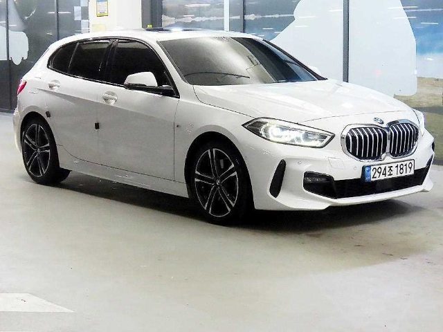 2022 BMW 1 Series (F40) 120i M 스포츠