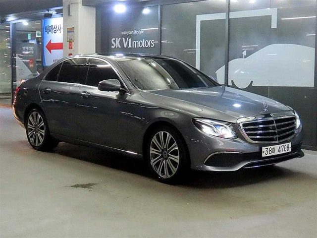 2017 Mercedes-Benz E-Class W213 E400 4MATIC 익스클루시브