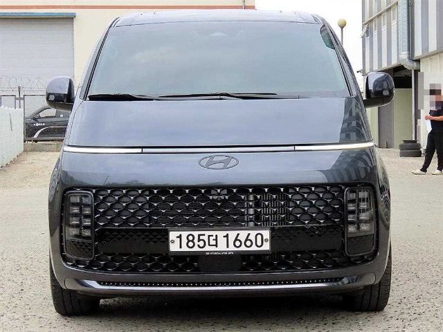 2024 Hyundai Staria 4WD 디젤 라운지 인스퍼레이션 9인승