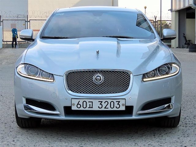 2013 Jaguar XF 2.0 럭셔리