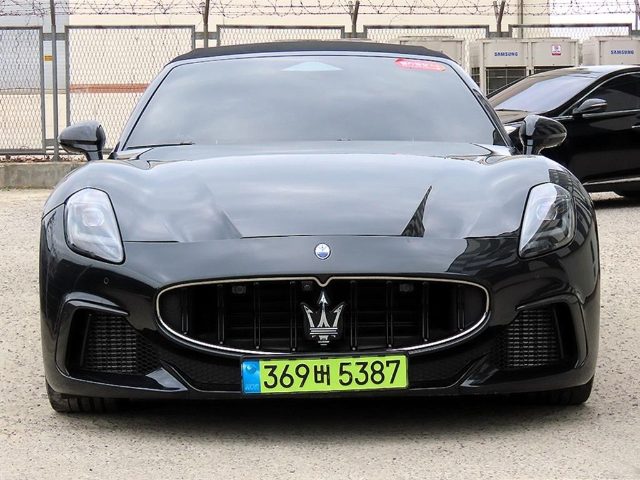 2024 Maserati GranCabrio (2세대) 트로페오