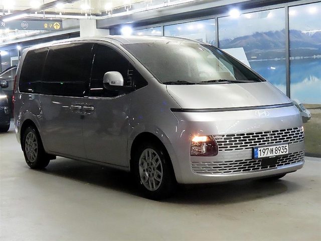 2024 Hyundai Staria 4WD 디젤 투어러 모던 9인승