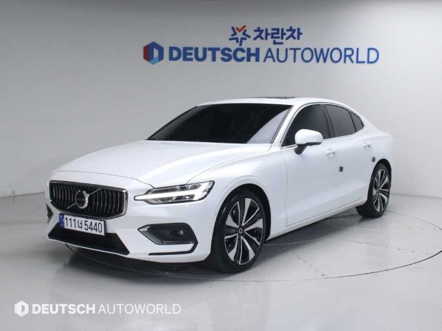 2023 Volvo S60 (3세대) B5 얼티메이트 브라이트