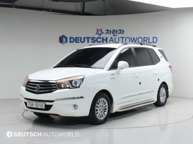 2014 KG Mobility Korando Turismo 4WD GT 11인승