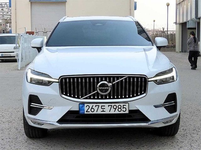 2022 Volvo XC60 (2세대) B5 AWD 인스크립션