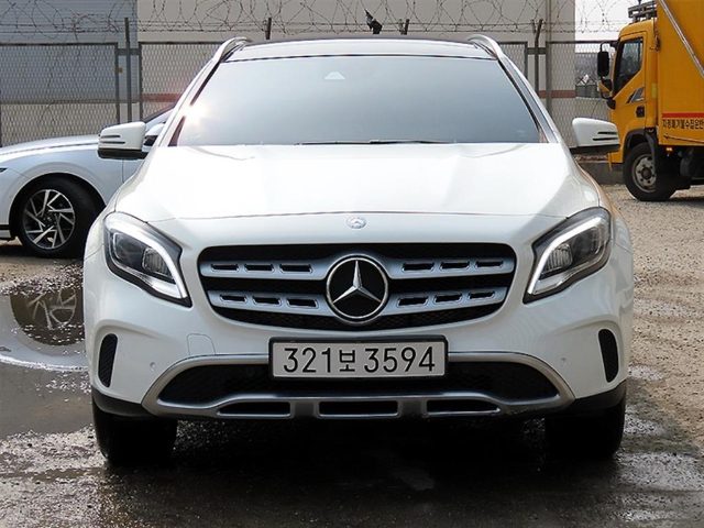 2017 Mercedes-Benz GLA X156 GLA220 프리미엄