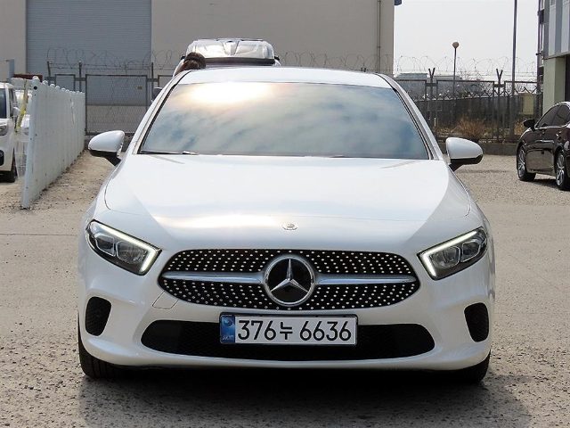 2021 Mercedes-Benz A-Class W177 A220 세단