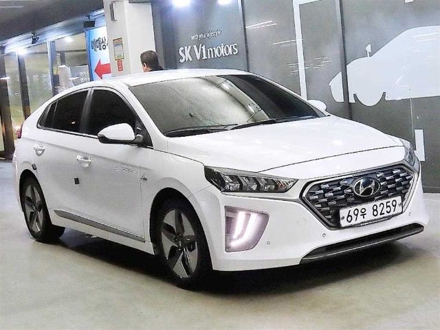 2019 Hyundai Ioniq Q