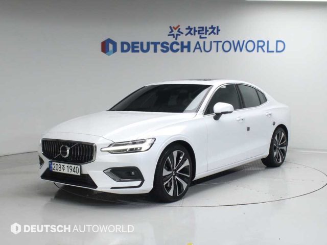 2024 Volvo S60 (3세대) B5 얼티메이트 브라이트