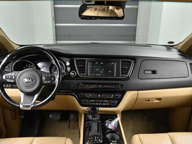 2015 Kia Carnival 가솔린 7인승 하이리무진 프레지던트