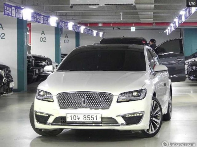 2020 Lincoln MKZ 하이브리드 리저브