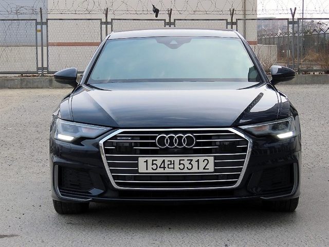 2022 Audi A6 (C8) 40 TDI 콰트로 프리미엄