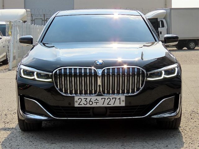 2020 BMW 7 Series (G11) 740Li xDrive 디자인 퓨어
