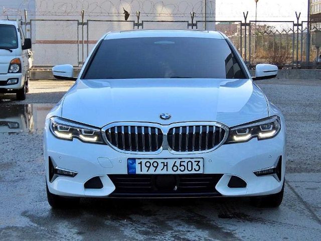 2022 BMW 3 Series (G20) 320i M 스포츠