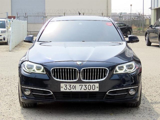 2014 BMW 5 Series (F10) 528i xDrive 럭셔리