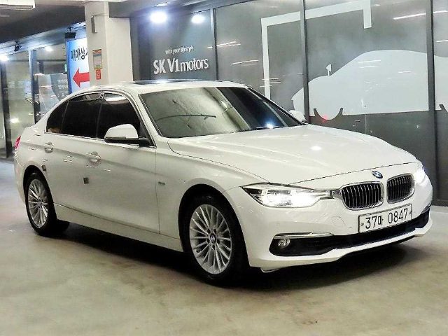 2015 BMW 3 Series (F30) 320i 럭셔리