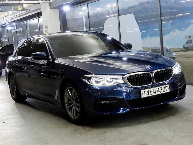 2020 BMW 5 Series (G30) 520i M 스포츠