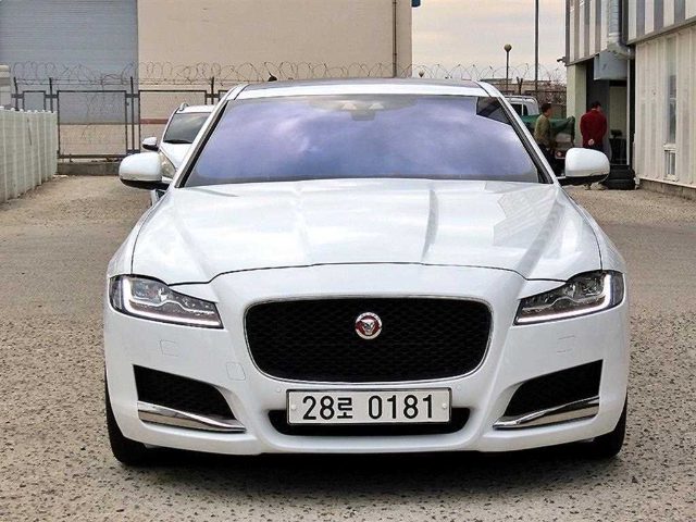 2016 Jaguar XF (X260) 2.5T 포트폴리오
