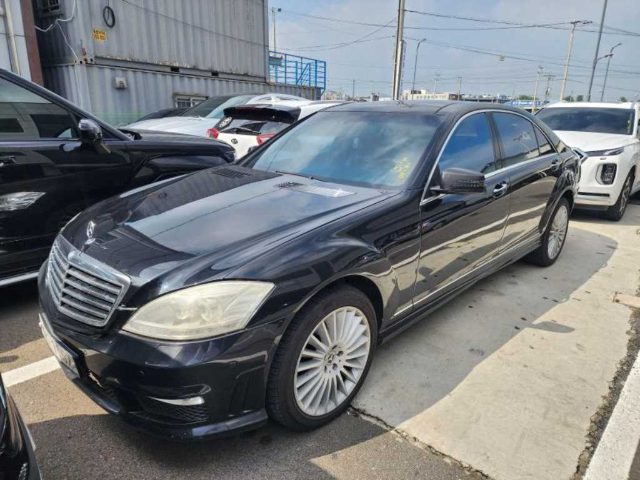 2009 Mercedes-Benz S-Class -W221 S500L