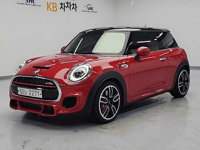 2019 MINI Cooper JCW