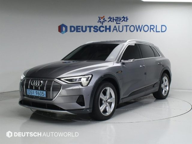 2021 Audi e-tron 50 콰트로