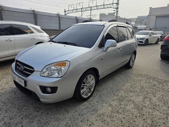 2010 Kia Carens LPI GLX