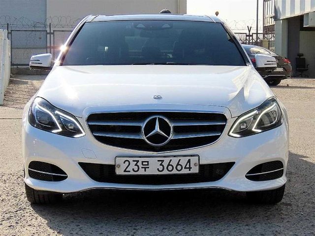 2015 Mercedes-Benz E-Class W212 E250 블루텍 4MATIC 아방가르드