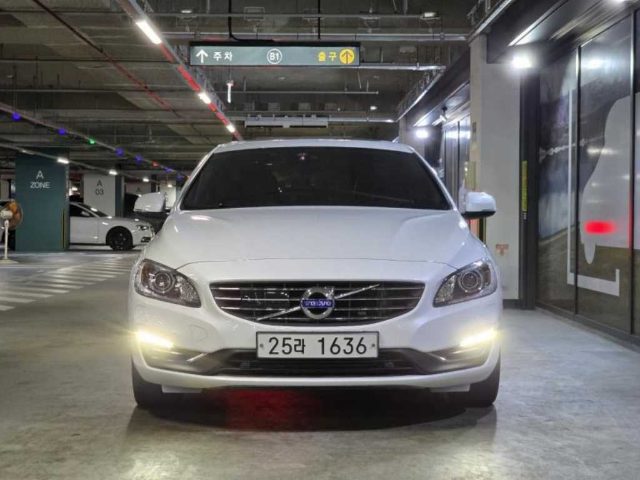 2018 Volvo S60 D3