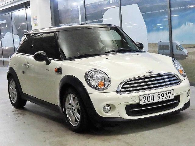 2013 MINI Cooper SE