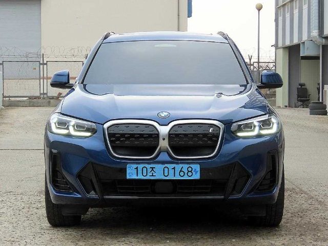 2022 BMW iX3 M 스포츠