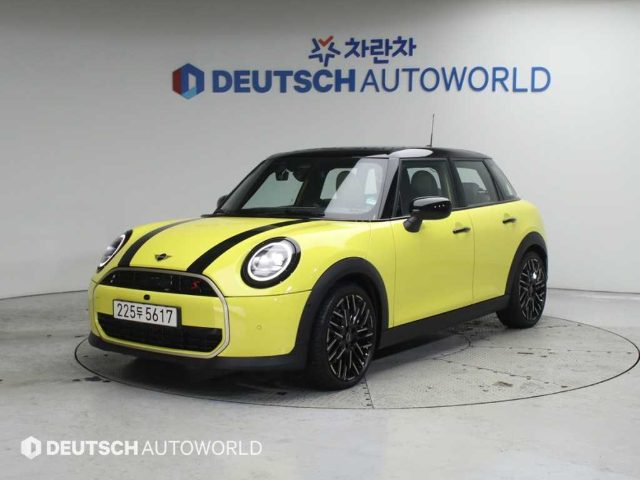 2024 MINI Cooper 4세대 5도어 페이버드