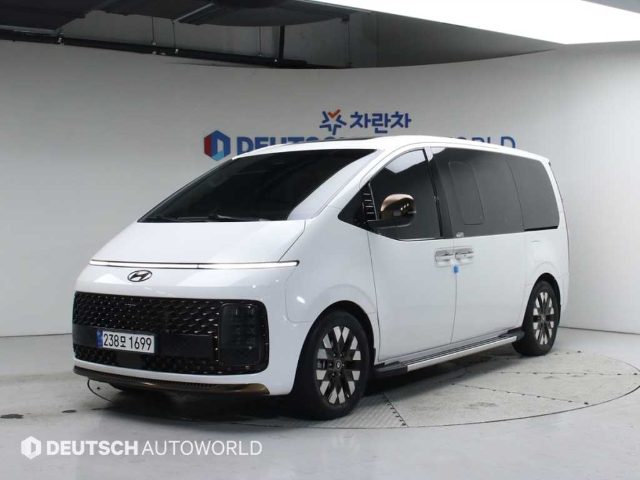 2023 Hyundai Staria 4WD 디젤 라운지 인스퍼레이션