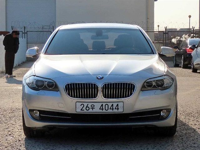 2010 BMW 5 Series (F10) 520d