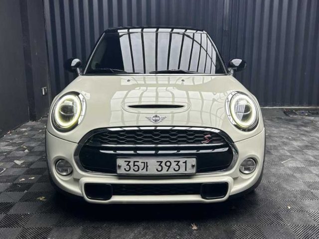 2018 MINI Cooper 5도어 기본형